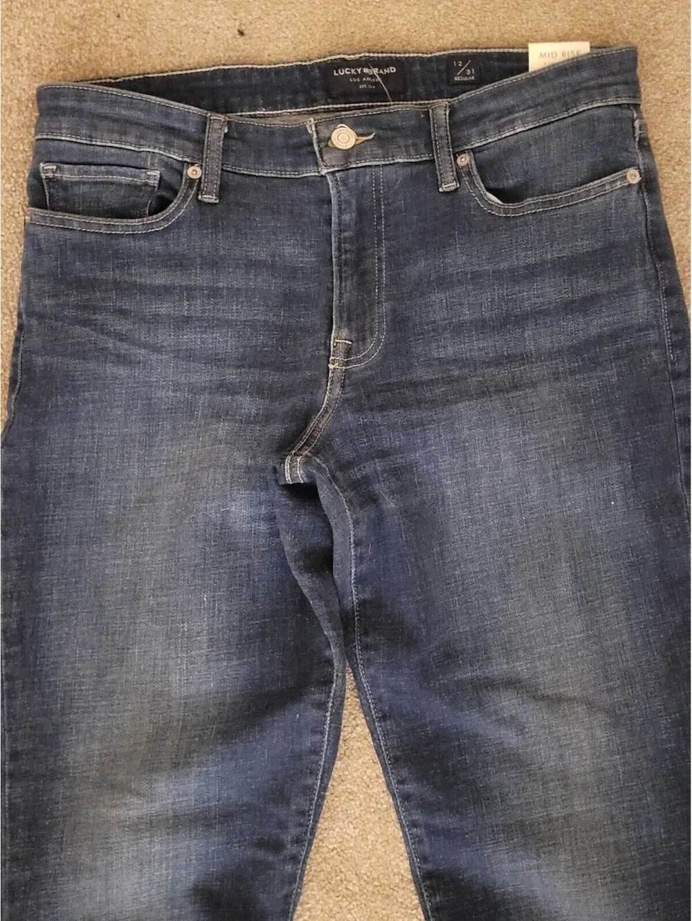 Lucky Brand Sweet Mid-Rise Straight Jeans Woman's 12/31R Dark Wash Classic NWT - Picture 3 of 9